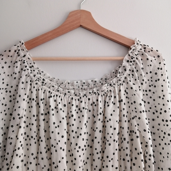 By Anthropologie Lucia Off the Shoulder Polka Dot Smocked Blouse Large - Picture 5 of 16